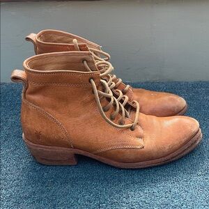 Women’s Frye Tan Leather Boots